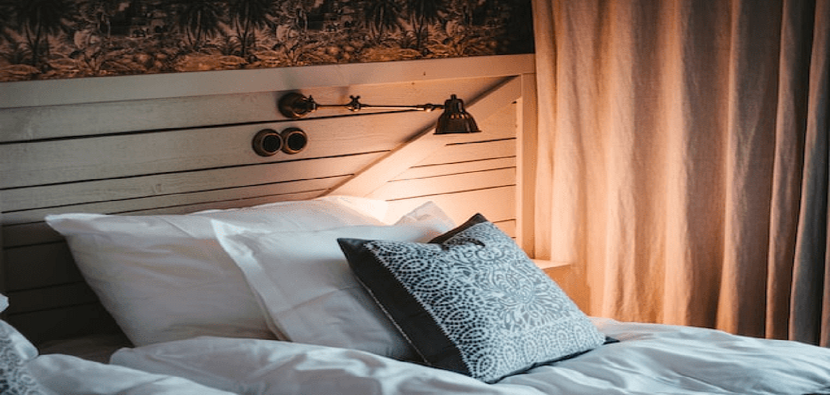 All-inclusive hotel room in Palau-sator